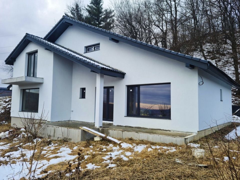 Casă P+M deosebită, 159 mp utili, situată pe Valea Căpriorii,  FeleacU – fotografia 1 din 8