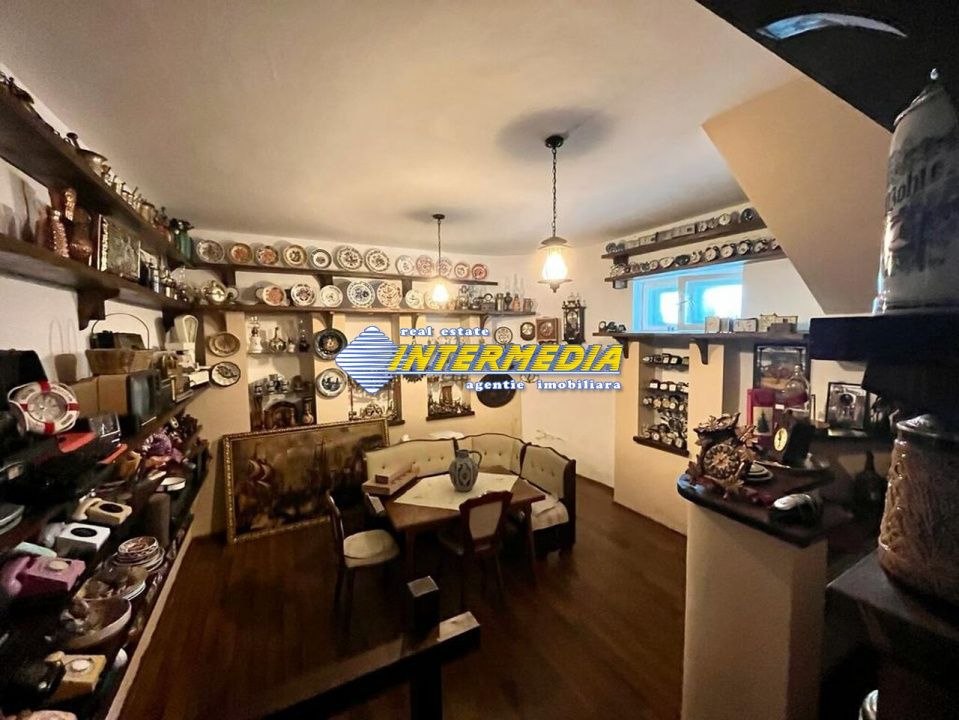 Vila de Vanzare  D+P+E+M+pod in Cetate Alba Iulia – fotografia 2 din 12