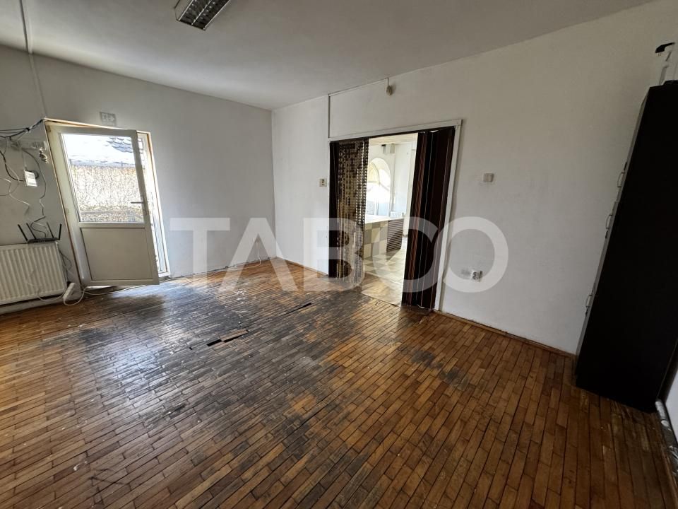 Spatiu comercial cu 2 camere 70 mpu vedere la strada Cristian Sibiu – fotografia 6 din 9