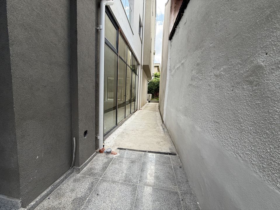Spatiu comercial, 84 mp + terasa de 64 mp, Cartier 1 Mai, Zona Medicina Veche – fotografia 7 din 9