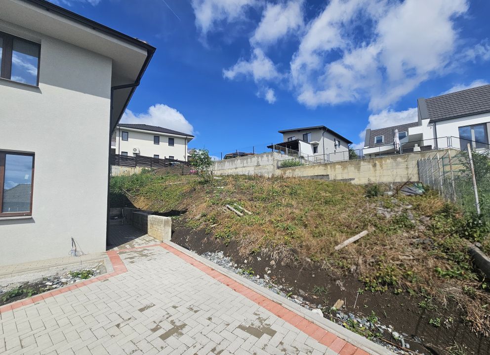 Casa NZEB cu panouri fotovoltaice in Dezmir – fotografia 6 din 24