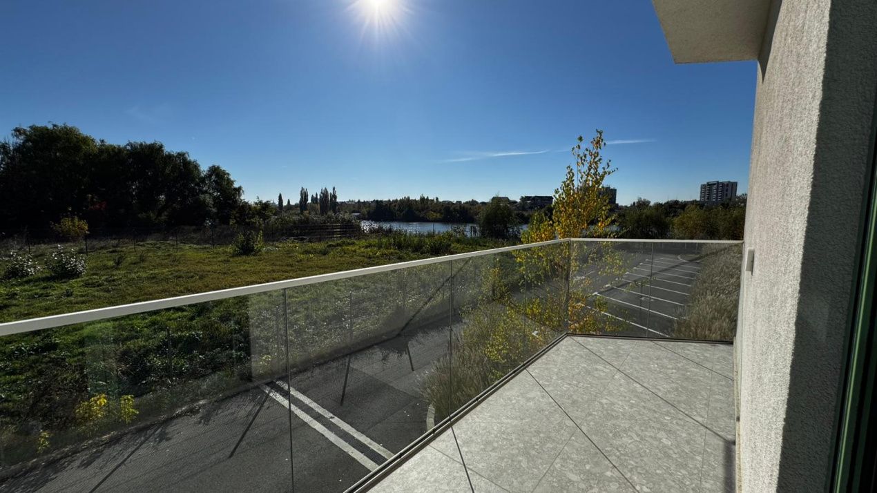 Duplex 3 camere 127MP | Sisesti | Vedere spre lac | Prima inchiriere | Parcare | – fotografia 9 din 27