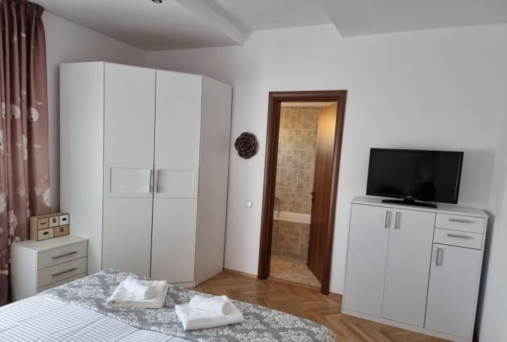 3 Camere de inchiriat | Unirii | Metrou | Centrala | Parcare | Mobilat – fotografia 2 din 8