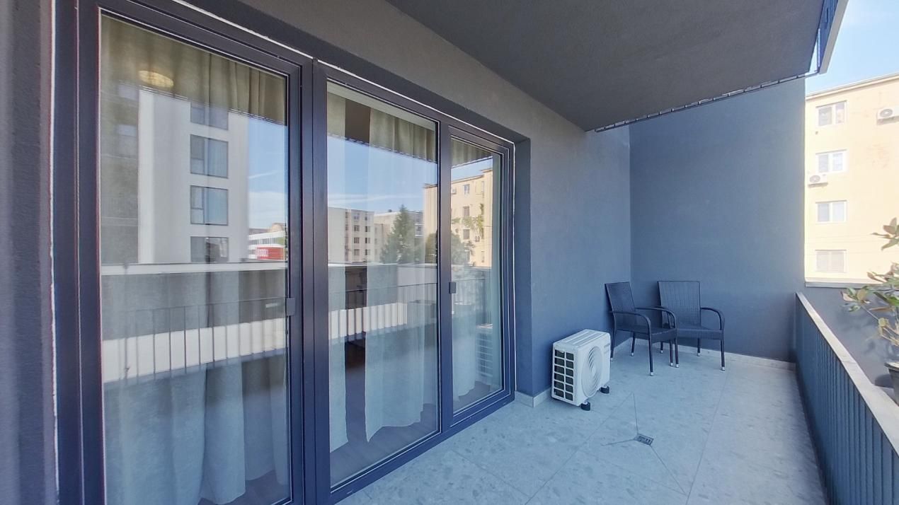 Studio modern, la et 1, la Via Universitate in Confectii – fotografia 10 din 13