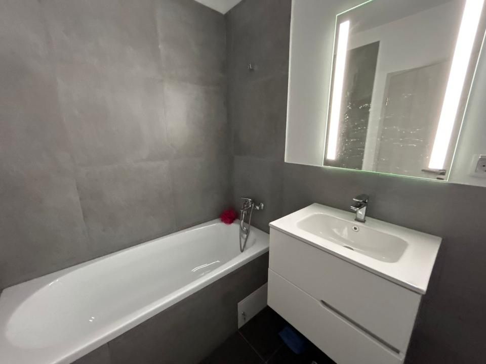 Apartamet 2 camere , Blocurile Albe EROILOR. – fotografia 5 din 6