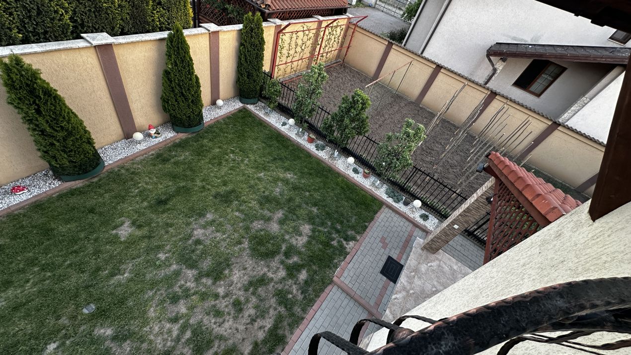 Casă Superba | CETATE Izvorului | 326 mp Teren | Curte | Terasă | Grădină – fotografia 36 din 51