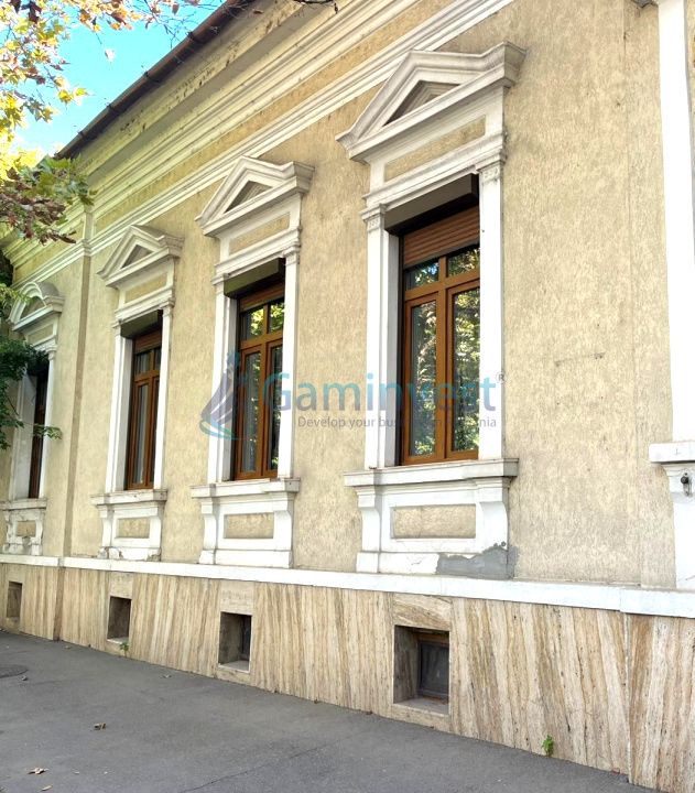 Casa de vanzare in Oradea, singur in curte zona strazii R. Ciorogariu – fotografia 1 din 13