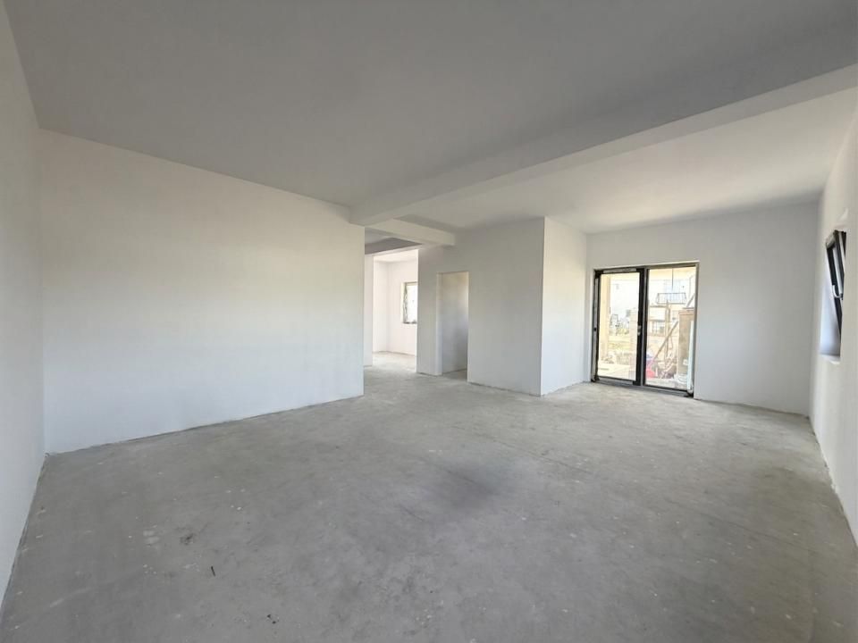 Duplex 4 camere, 125 mp utili, 350 mp teren, terasa 10mp - Giarmata Vii – fotografia 2 din 37