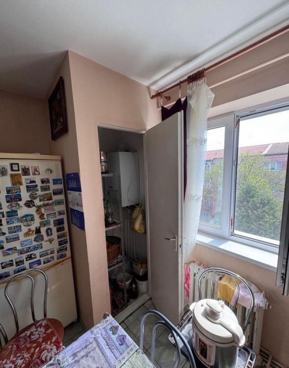 APARTAMENT 2 CAMERE I CETATE I ZONA BULEVARD I DE VANZARE I 50 MP I – fotografia 3 din 6