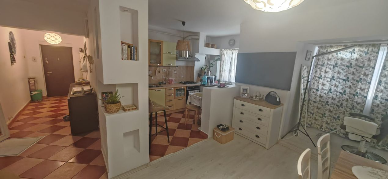 Apartament 3 camere, decomandat, 71 mp, Brazda, zona Liceul Titulescu – fotografia 3 din 7