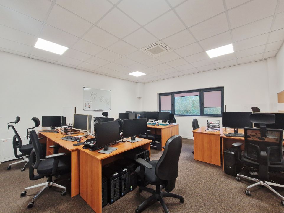 Spatiu profesional cu sala meeting si bucatarie, zona Rompetrol - Calea Turzii – fotografia 7 din 16