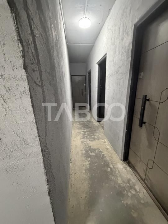 Penthouse panoramic de vanzare la cheie cu terasa de 40 mp Floresti – fotografia 12 din 13