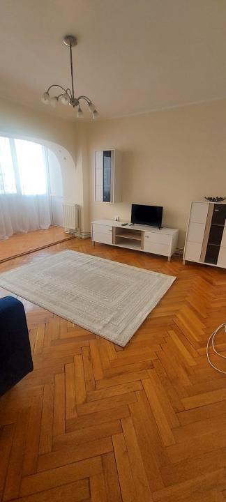 Apartament 3 camere de inchiriat | Ultracentral Magheru | Bloc Asirom | 89 mp – fotografia 3 din 10