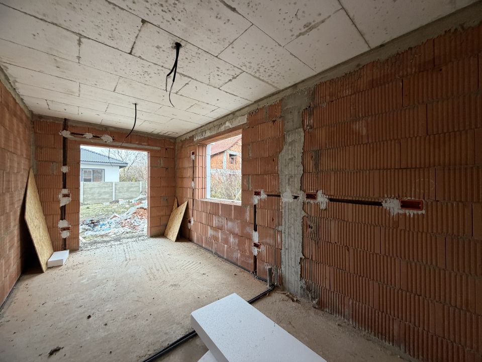 Casa individuala 4 camere, 405mp teren, 120mp utili in Utvin – fotografia 15 din 16