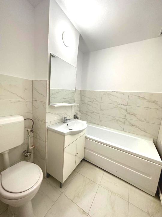 Inchiriere Spatiu Comercial la Bulevard 34 mp. finisat si utilat complet – fotografia 2 din 14