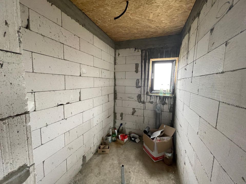 Casă semifinisată parter cu teren de 400mp în apropiere de Centura Craiova Nord – fotografia 5 din 9