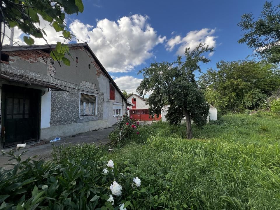 Teren 688mp, front stradal 33ml, casa de demolat  - zona Bogdanestilor – fotografia 2 din 5