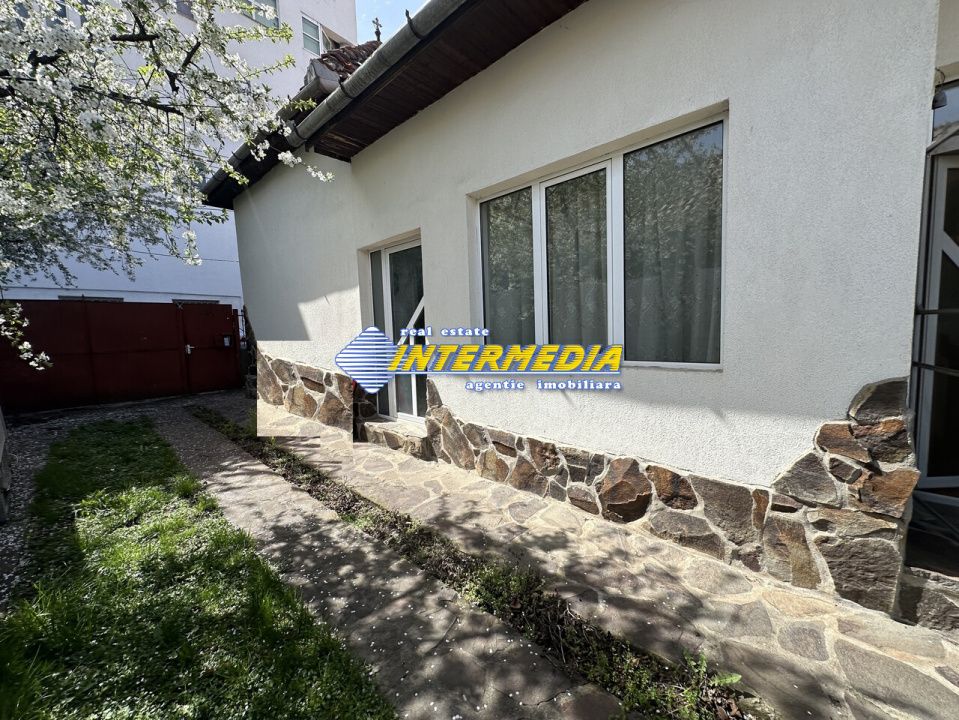 Proprietate 2 case curte pavata Teren 700 mp Hotel CETATE gard utilitati – fotografia 28 din 28