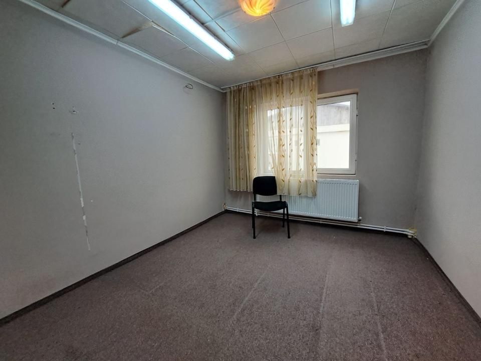NOU! Apartament 3 Camere Decomandat – Zona Centrală (Str. Boerescu Zaharia) – fotografia 3 din 9