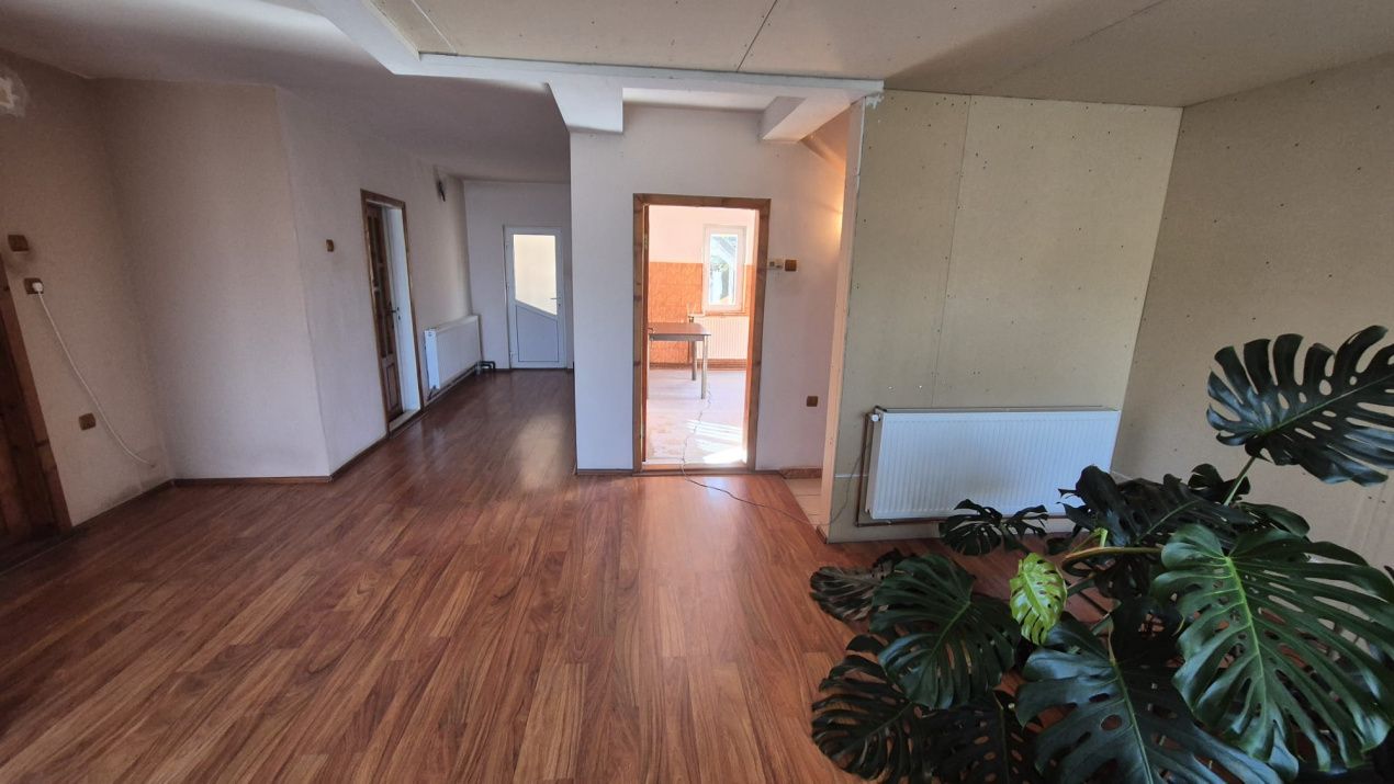 Închiriere casă P+1, situată în Târgu Jiu, cartier Tismana - la DN 67D – fotografia 4 din 10