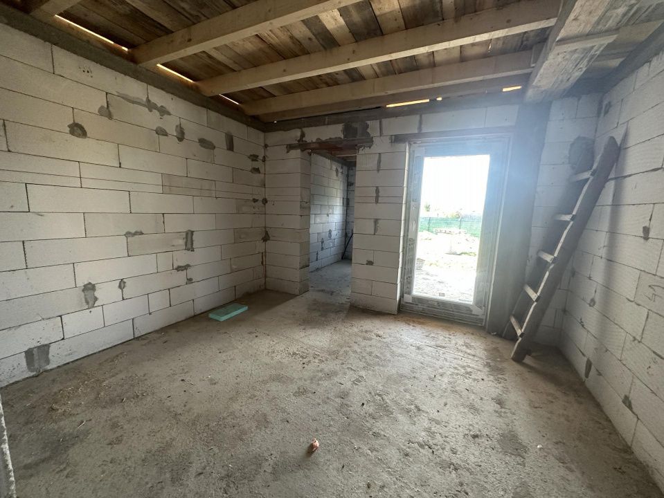 Casa in Rosu Teren 570 mp sau 1134 mp Terasa mare imprejmuit Barabant Alba – fotografia 17 din 21