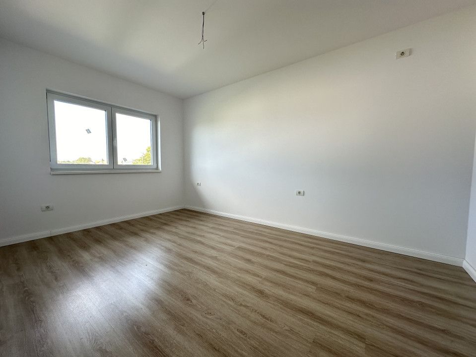 Casa insiruita moderna, 4 camere, 105 mp utili - Sanandrei – fotografia 3 din 12