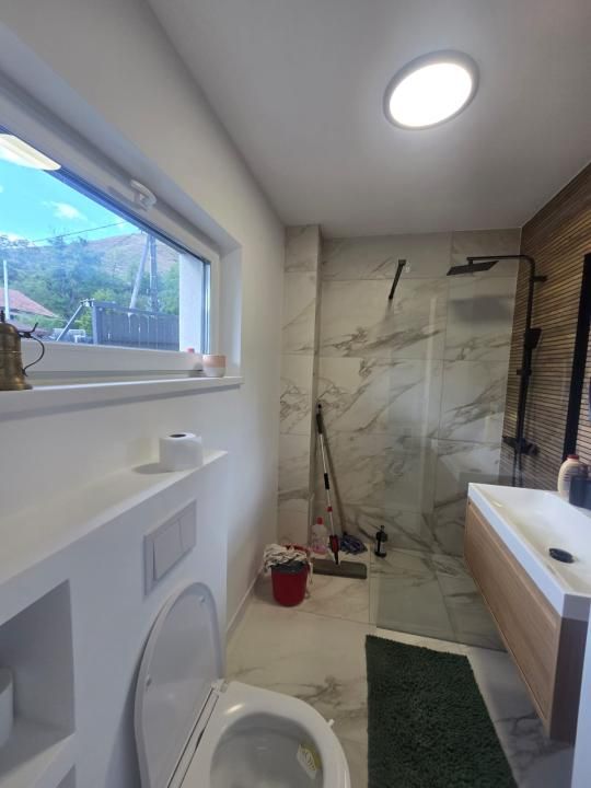 Casă individuală de 4 camere, mobilată - Tăuți – fotografia 3 din 10