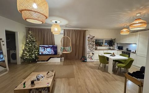 Apartament 2 camere de 58,5mp plus 40mp balcon , zona : Cetatii
