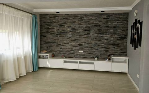 Casă tip Duplex ideală pentru două familii – confort, intimitate și funcționalit
