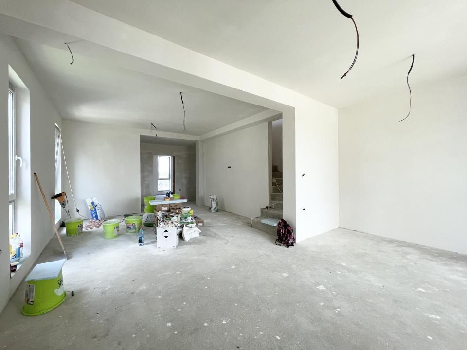 Duplex modern cu 5 camere- Urseni – fotografia 1 din 14