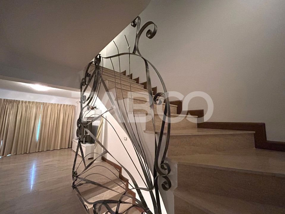 Casa de vanzare cu 5 camere garaj incalzit 2 bai in zona Tilisca Sibiu – fotografia 22 din 36