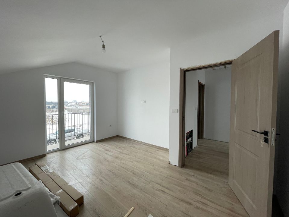 Duplex modern cu 4 camere - Mosnita Noua – fotografia 9 din 13