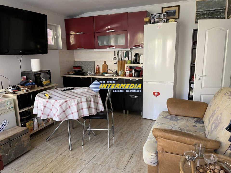 Casa vanzare Alba Iulia zona Centru ideala pentru doua familii finisata complet – fotografia 12 din 23