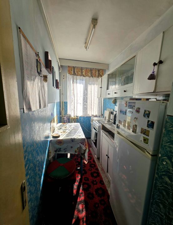 Apartament 3 camere situat in Zona KM 4-5 – fotografia 6 din 8