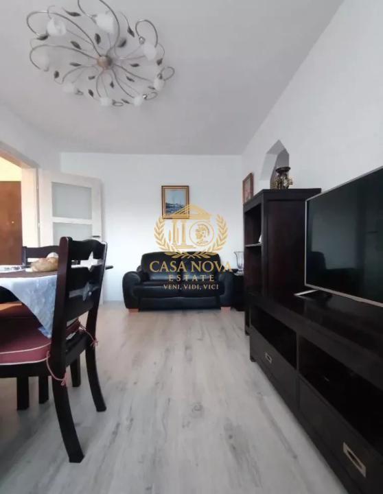 Apartament 3 camere 55mp, balcon 3mp, parcare, Plaja Grigorescu – fotografia 2 din 9