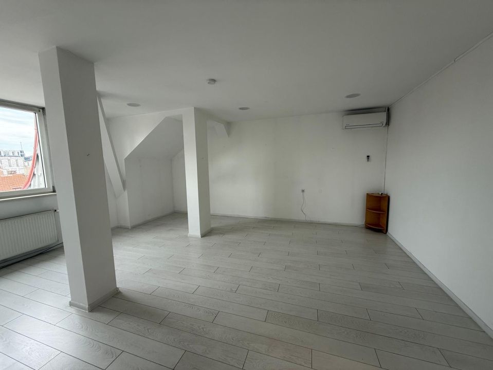Închiriere spațiu de birouri în ultracentral, 750 EUR – fotografia 3 din 9