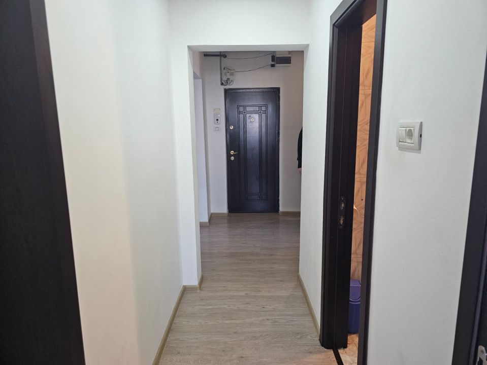 Apartament 3 camere, termen lung, situat in zona Tomis Nord-Constanta – fotografia 5 din 12