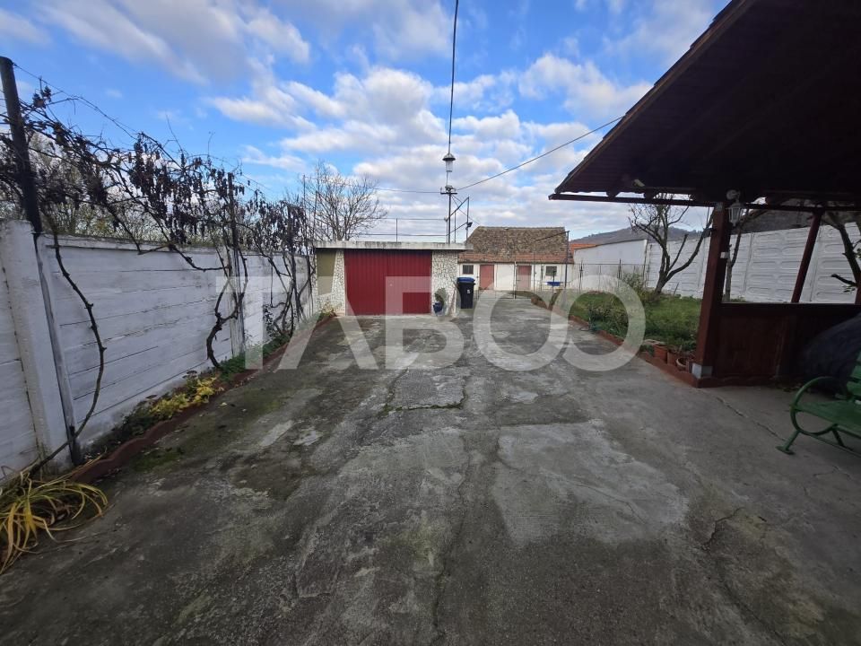 Casa individuala de vanzare 120mp 4 camere si curte 1310mp Gusterita – fotografia 35 din 42