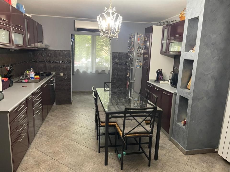 Apartament 4 camere de vânzare parter zona Ostroveni Rm Vâlcea – fotografia 10 din 17