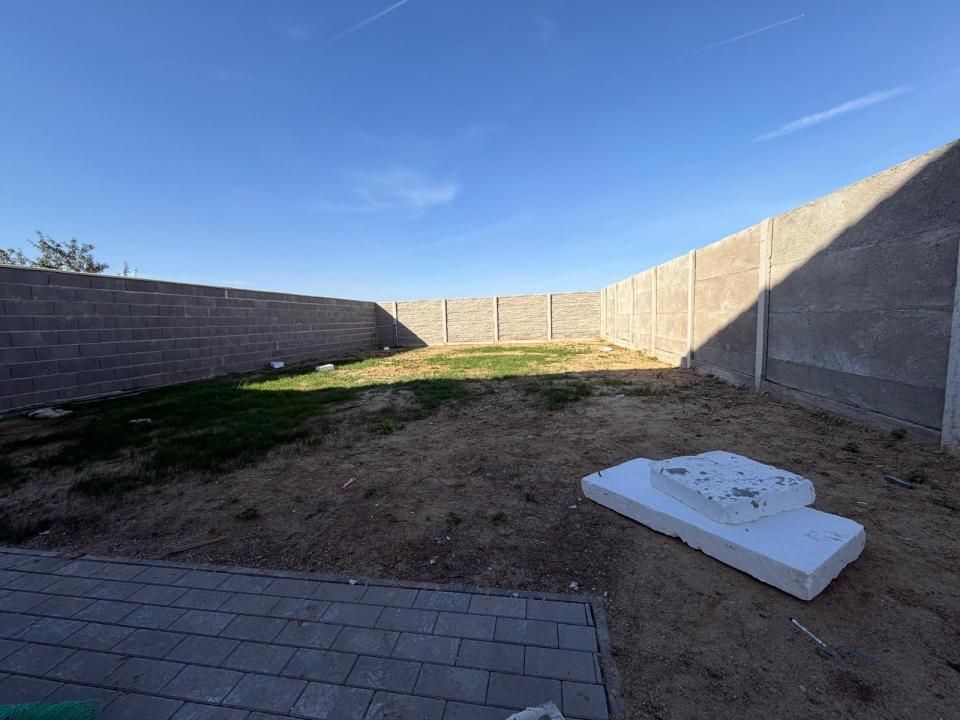 Duplex in Sanandrei | Toate utilitatile | Asfalt | Curte generoasa | – fotografia 10 din 13
