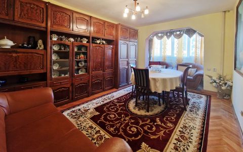 3 camere cu balcon, Calea Floresti