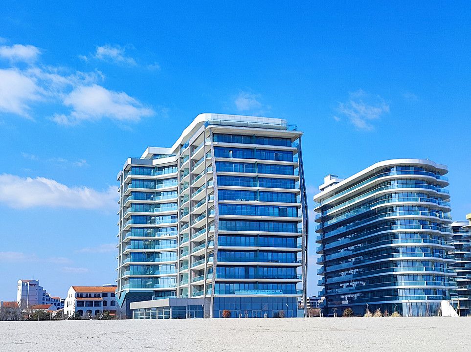 Apartamente de lux cu 2 camere, pe plaja in Mamaia Nord, in RATE sau cu DISCOUNT – fotografia 2 din 36