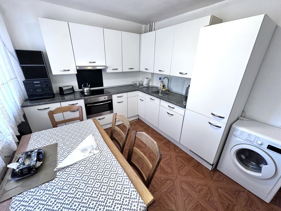 APARTAMENT 4 CAMERE I DE VANZARE I 90 MP I ETAJ 1 I ZONA M-uri I – fotografia 12 din 14