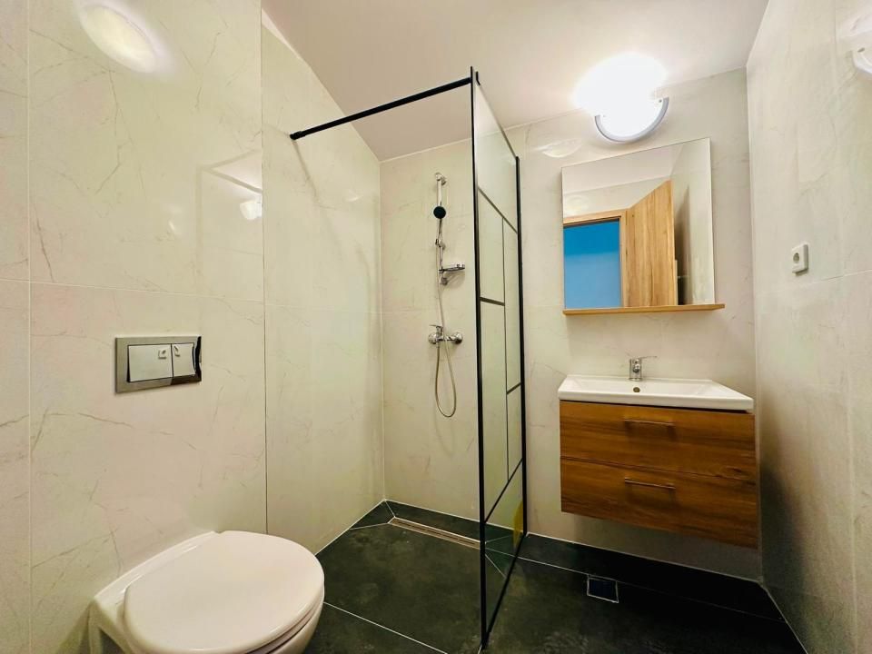 DUPLEX ELEGANT | 6 CAMERE | CURTE DE 270 MP | PISCINĂ | OTOPENI – fotografia 4 din 16
