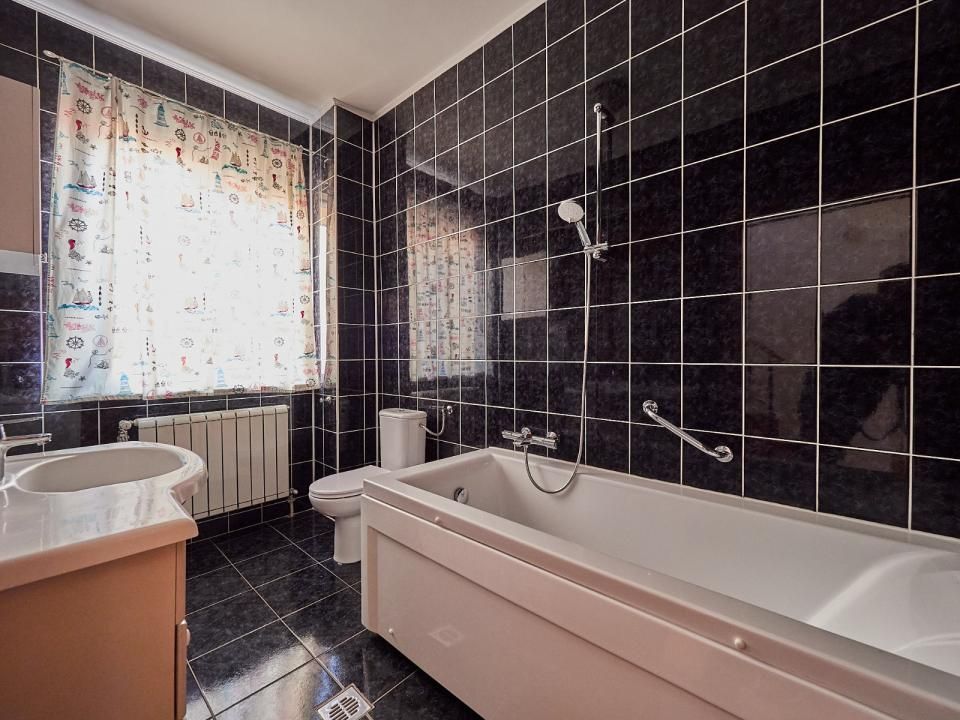 Casa 6 camere P+1+M | Bucurestii Noi | Metrou | Parcare | Sistem fotovoltaic | – fotografia 18 din 30