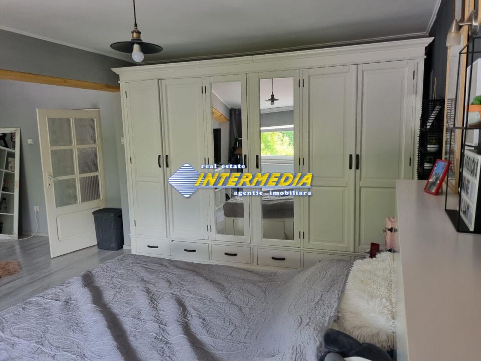Casa P+E de vanzare recent renovata in Centru cu 680 mp teren – fotografia 9 din 35