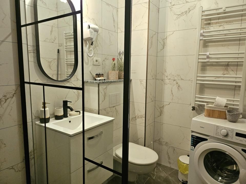 Închiriere Studio Mamaia Nord langa Hanul cu Peste Parcare privata – fotografia 7 din 7