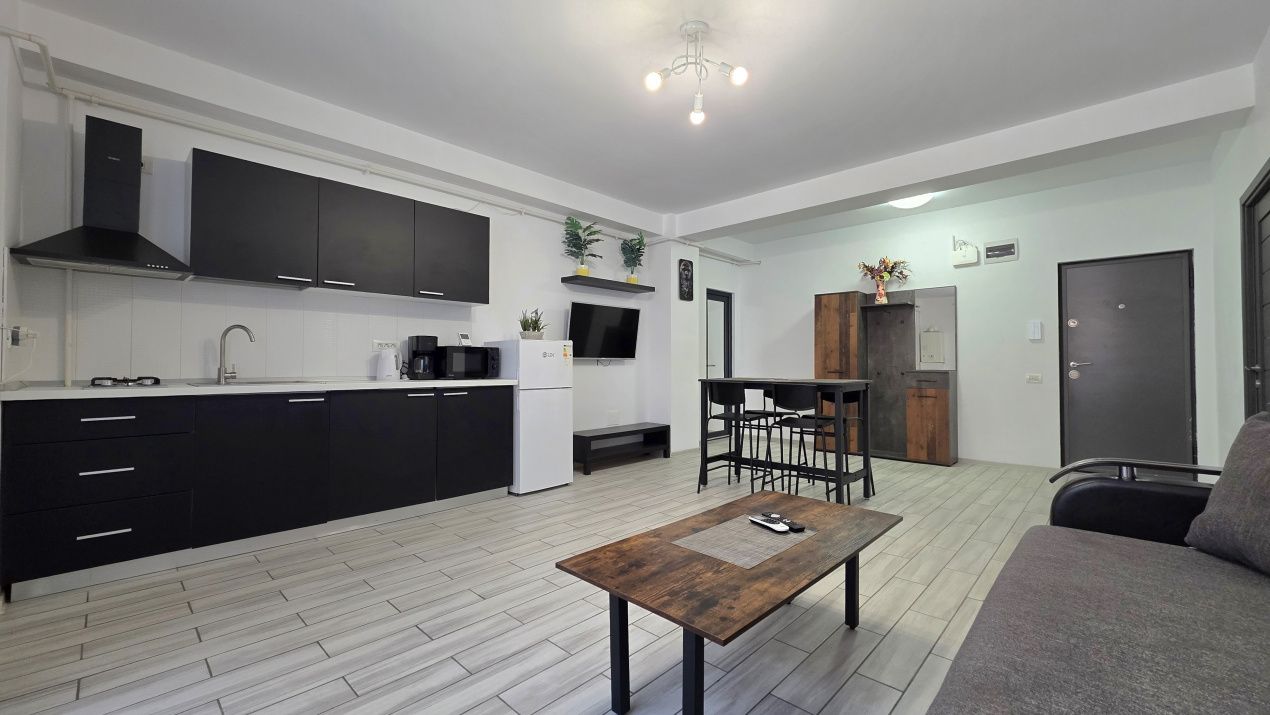 Apartament 2 camere in Mamaia Nord, la 50m de plaja, vedere catre mare – fotografia 1 din 13