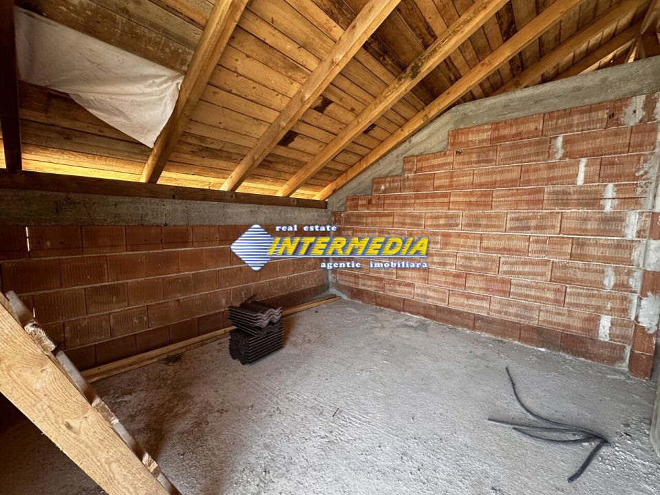 Vanzare Casa Individuala P+M la Rosu cu 345 mp teren si utilitati in Alba Iulia – fotografia 7 din 17