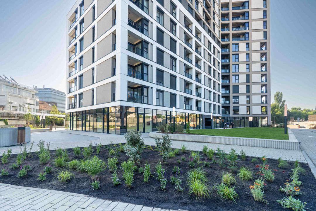 Spațiu Premium Vitrat 88 mp – Nord One, zona Piața 700 – fotografia 2 din 16